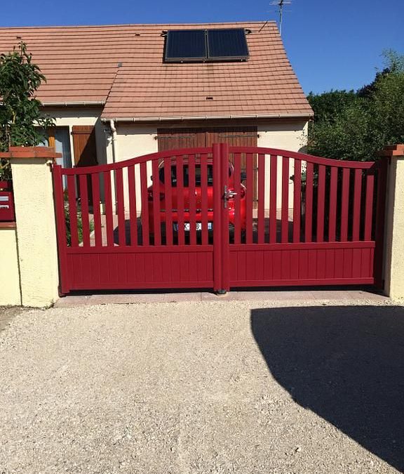 Chantier Saint-Jean-de-Braye : portail alu